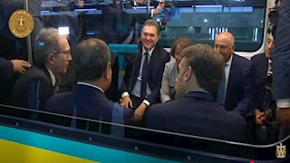 الرئيس السيسي وماكرون يستقلان مترو الأنفاق.. ماذا دار بينهما؟