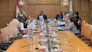 محافظ قنا يشدّد على توفيق أوضاع الحضانات غير المرخصة وتوفير بيئة آمنة للأطفال