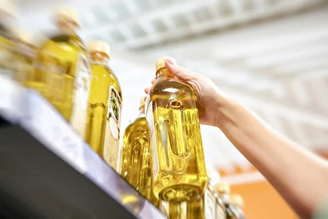 الزيت في الرجيم- 5 أضرار قد تصيبك عند تجنبه نهائيًا