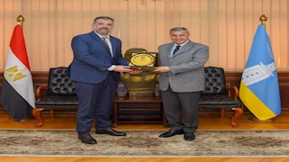 محافظ الإسكندرية يستقبل قنصل عام روسيا لتعزيز التعاون المشترك (صور)
