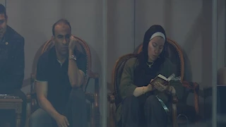 "تتلو القرآن".. سيد عبد الحفيظ يظهر رفقة زوجته خلال مباراة منتخب الشباب وسيراليون