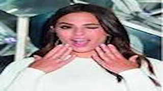 غيرت مفاهيم الجمال.. 10 صور لأول عارضة أزياء بوزن زائد