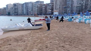 "انزل غير جو في الإجازة".. الهدوء يعود لشواطئ الإسكندرية -صور