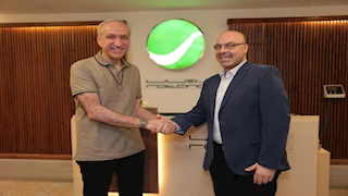 تفاصيل زيارة سالم الهندي الرئيس التنفيذي لمجموعة روتانا للموسيقى إلى مصر واجتماعه مع أسامة رشدي