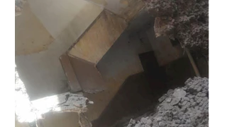 انهيار جزئي بمنزل في سوق اللبن بالمحلة