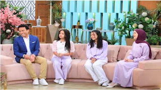 الجمعة.. منى الشاذلي تستضيف سامح حسين وأسرته في برنامج "معكم"