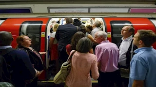 بريطانيا.. شلل يصيب العاصمة لندن بعد انقطاع التيار الكهربائي