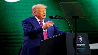 ترامب لأمير قطر: لقد قمتم بعمل رائع في بناء دولتكم