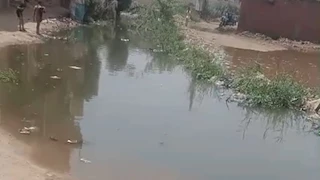 انسداد مواسير بحر ترسا يُغرق عشرات المنازل في الفيوم (صور)