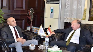 السفير الأرجنتيني يبدي إعجابه بالمواقع الأثرية في الأقصر: من أجمل الأماكن بالعالم