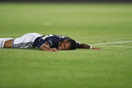 حسام موافي يحذر: كرة القدم تعرض هؤلاء للموت المفاجئ