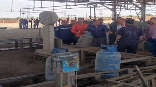 بعد شكاوى متعددة.. ضبط مصنع بالمنيا يعبئ أسطوانات بوتاجاز ناقصة الوزن 