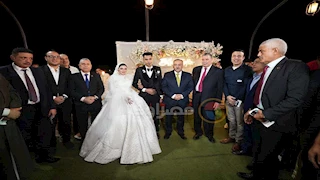 محافظة أسيوط وحزب الجبهة الوطنية ينظمان حفل زفاف لفتاة يتيمة في فندق عائم