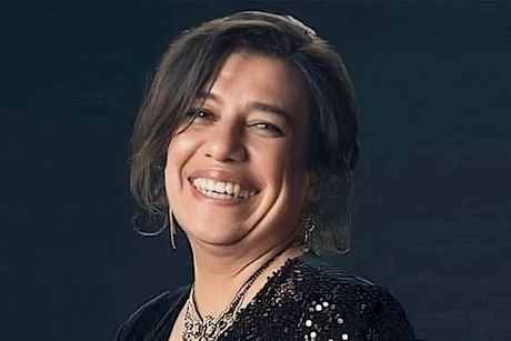 أُصيبت  بفطر الأذن- سما إبراهيم تحذر من عيدان القطن