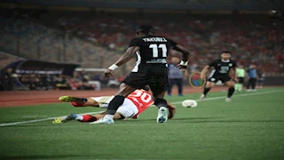 ياو أنور يحرز هدف البنك الأهلي الأول في مرمى النادي الأهلي (فيديو)