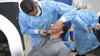 جامعة سوهاج تطلق قافلة طبية بقرية الكوامل بحري -صور 