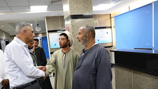  محافظ أسوان يتفقد الخدمات العلاجية بمستشفى النيل التخصصى -صور 