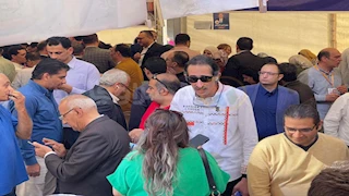 بالصور.. مجدي الجلاد يدلي بصوته في انتخابات نقابة الصحفيين