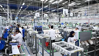 افتتاح مصنع "سوميتومو": جميع أعمال تركيب الآلات بفريق محلي 100%