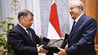 رئيس مجلس النواب يستقبل عضو المكتب السياسي للحزب الشيوعي الصيني