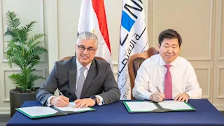 اقتصادية قناة السويس توقع عقد مشروع "هايتكس" الصينية لصناعة الأقمشة