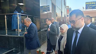 جولة مفاجئة.. وزير الكهرباء يتفقد فرع إيرادات و شبكات القاهرة الجديدة