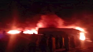 حريق هائل فى مصنع فوم بكفر الشيخ -صور 