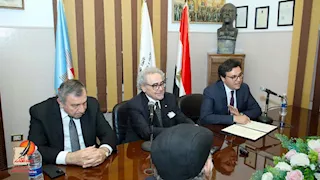 وزير الثقافة يوقع بروتوكول تعاون مع نقيب كتاب مصر لدعم الحراك الثقافي