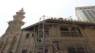 مستشار الرئيس ومحافظ القاهرة يتفقدان مسجد السلطان أبو العلا