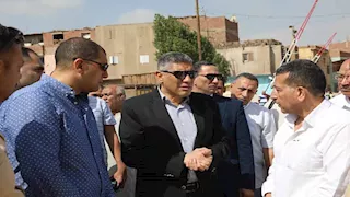 محافظ الجيزة: تطوير شارع الجمهورية لربط المزلقان بغرب وشرق المدينة