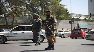 مقتل طبيب وإصابة آخر إثر اعتداء على فريق طبي بأفغانستان