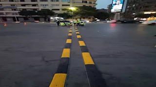 أستاذ هندسة الطرق: المطبات على المحاور الرئيسية مخالفة خطيرة للمعايير الدولية