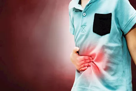 5 طرق منزلية لوقف القيء والغثيان عند طفلك