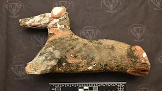 وزارة السياحة والآثار تتسلّم سبع قطع أثرية مستردة من فرنسا