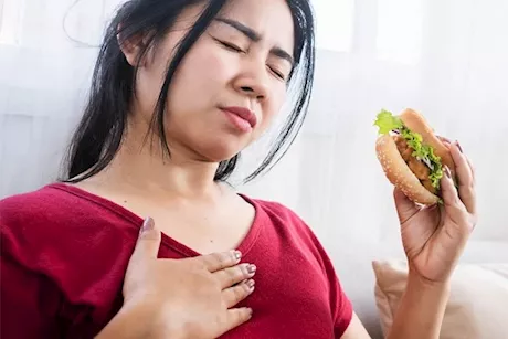 حسام موافي: علاج هذا المرض في عدم الشبع