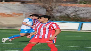 من أصول مصرية.. محمد رضا لاعب أتلتيكو مدريد: صلاح يمكنه الفوز بالكرة الذهبية