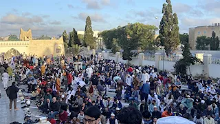 معهد الفلك يحدد مواعيد صلاة عيد الأضحى 2025