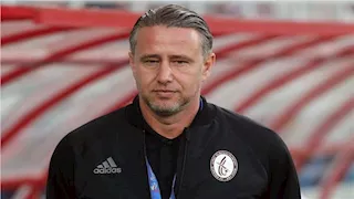 "تواصل معي أحد الوكلاء".. ريجيكامب يكشف حقيقة اقترابه من تدريب الزمالك