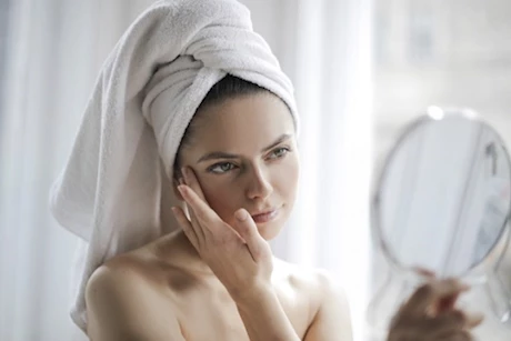 بشرتِك سر جمالِك- 5 مشروبات تساعد على تنقيتها