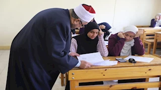 رئيس "المعاهد الأزهرية" يتفقد امتحانات النقل الثانوي بمعهد فتيات مدينة نصر النموذجي