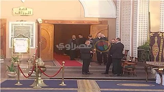 أبرزهم عمرو أديب.. نجوم الفن والإعلام يقدمون واجب العزاء في زوج كارول سماحة