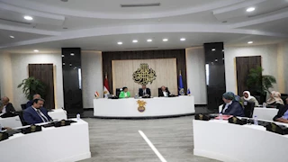 بالصور- محافظ أسوان يترأس اجتماع المجلس الإقليمى للسكان بحضور نائب وزير الصحة