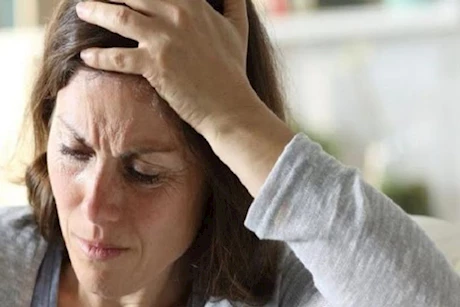 4 إشارات في الأربعين قد تنذر ببدء الخرف