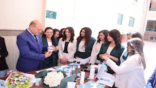 مستحضرات طبية طبيعية ضمن مشاريع تخرج طلاب صيدلة سوهاج (صور)