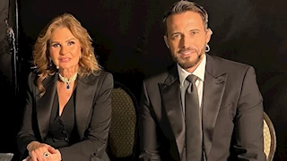 يوسف الشريف ينشر صورًا تجمعه بـ يسرا من حفل افتتاح بطولة العالم العسكرية للفروسية