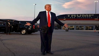 غرف ذهبية.. 15 صورة من داخل طائرة ترامب الجديدة 