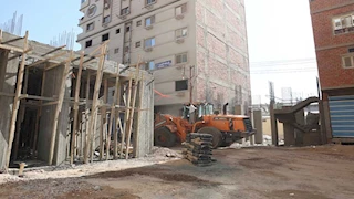 محافظ المنيا يقود حملة موسعة بحي غرب لإزالة تعديات البناء المخالف -صور 