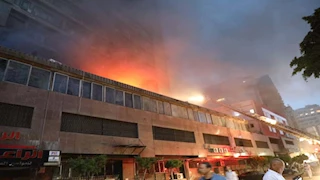 صور حريق الشركة القابضة للأدوية بوسط البلد.. قرار عاجل بفصل الغاز والكهرباء 