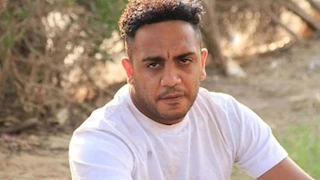 أوس أوس يهنئ صلاح عبدالله بعيد ميلاده وينشر صورة من كواليس فيلم "101 مطافي"