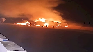 تفحم سيارة نقل أعلى "صحراوي الجيزة"